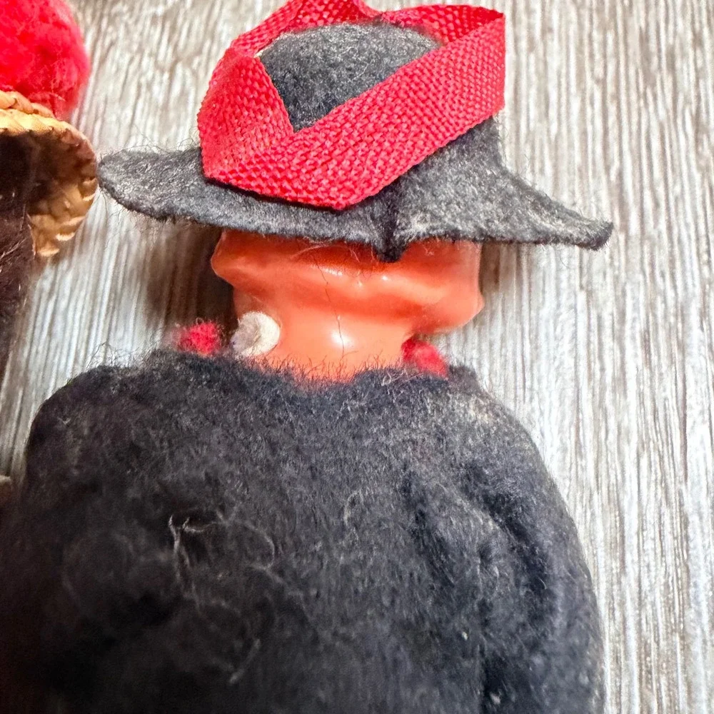 Unbranded vintage miniature